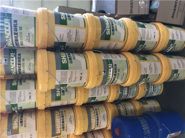 山推發(fā)動機油