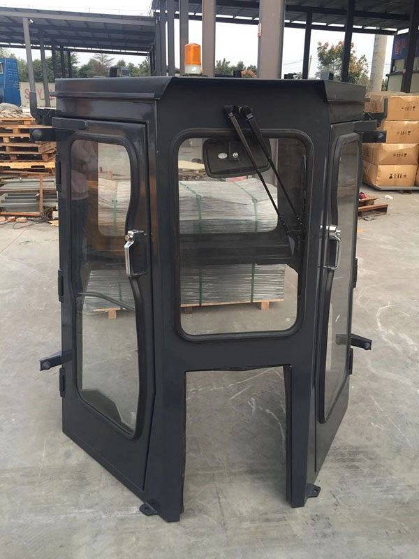 山推駕駛室防翻